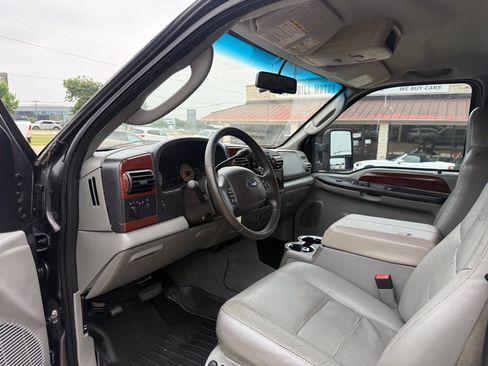 Used 2006 Ford F250 4x4 Crew Cab Super Duty image 11