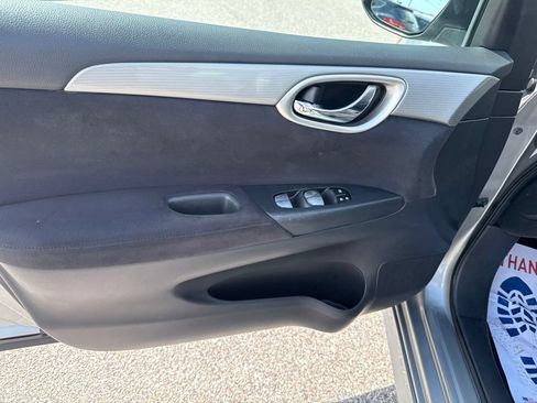 Used 2013 Nissan Sentra SR FWD image 14