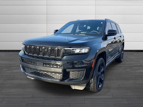 Used 2023 Jeep Grand Cherokee L Laredo AWD/4WD image 8