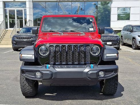 Used 2023 Jeep Wrangler Unlimited w/ Cold Weather Group AWD/4WD image 2