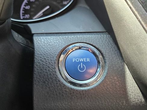 Used 2023 Toyota Camry SE FWD image 24