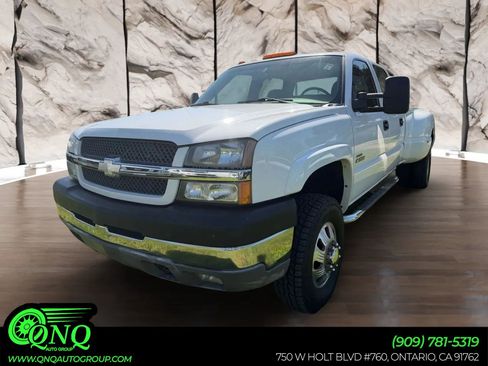 Used 2004 Chevrolet Silverado 3500 LS w/ Heavy-Duty Power Package image 1