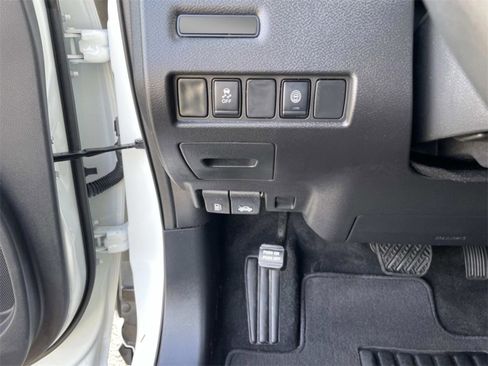 Used 2024 Nissan Murano SV image 24