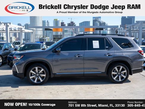 Used 2025 Honda Pilot Touring image 8