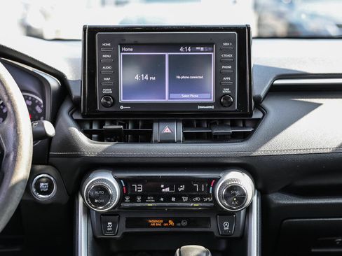 Certified 2022 Toyota RAV4 XLE w/ Convenience Package FWD image 3