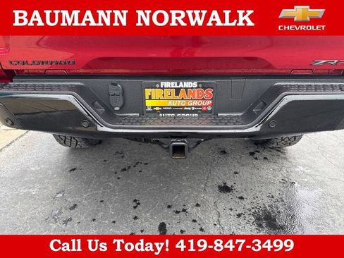 Used 2024 Chevrolet Colorado ZR2 w/ ZR2 Convenience Package III AWD/4WD image 37