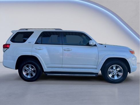 Used 2010 Toyota 4Runner SR5 RWD image 7
