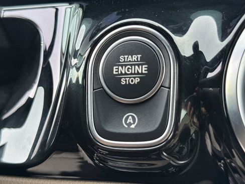 Certified 2025 Mercedes-Benz GLA 250 GLA 250 image 25