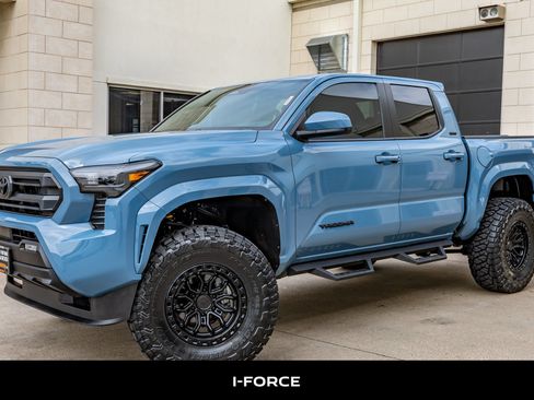 Used 2026 Toyota Tacoma TRD Sport AWD/4WD image 5