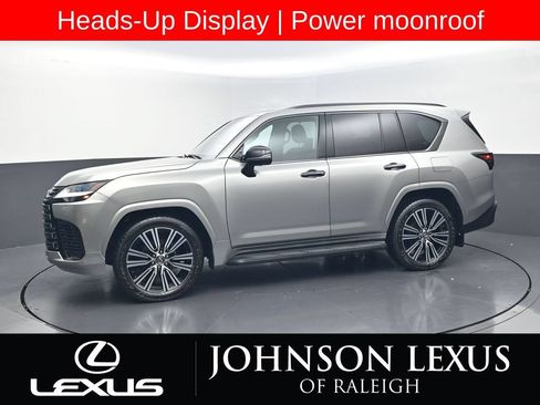Used 2023 Lexus LX 600 4WD w/ Appearance Package image 2