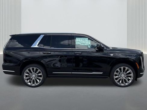 New 2026 Cadillac Escalade Luxury w/ LPO, Radiant Package AWD/4WD image 4