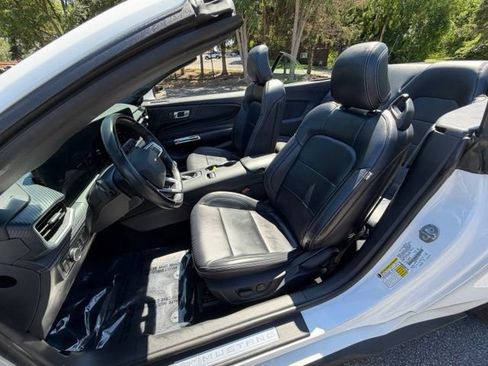 Used 2025 Ford Mustang Premium RWD image 22