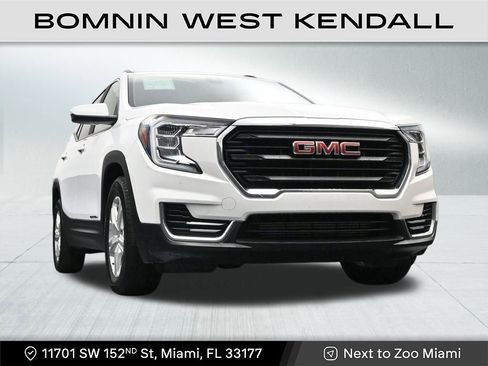 Used 2023 GMC Terrain SLE w/ Driver Convenience Package image 27