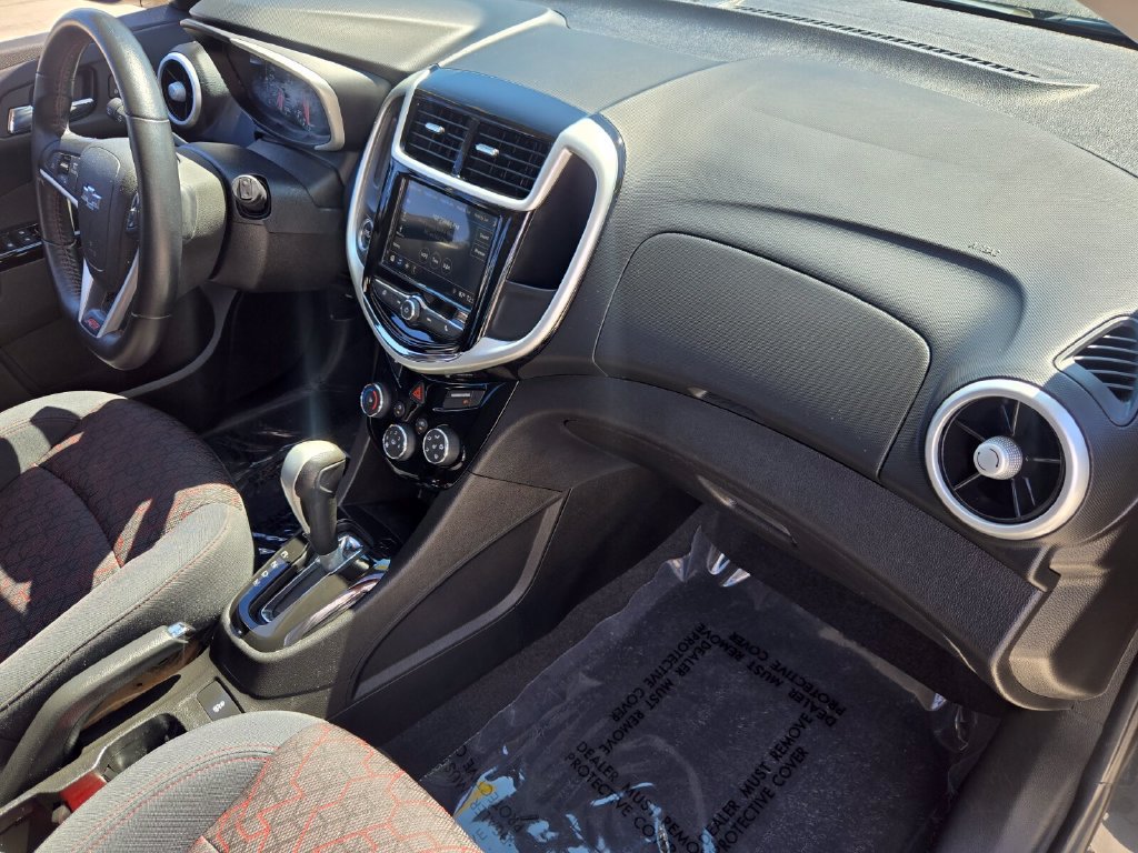 Used 2018 Chevrolet Sonic LT w/ Convenience Package FWD image 17