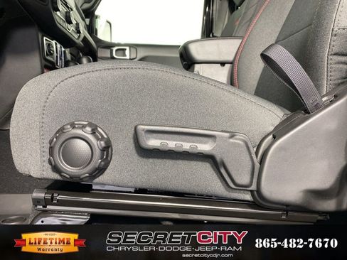 New 2026 Jeep Wrangler Unlimited Rubicon w/ Steel Bumper Group image 14