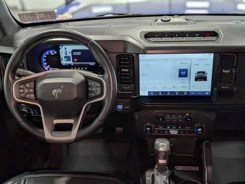 Used 2021 Ford Bronco First Edition image 5