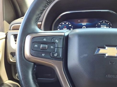 Used 2024 Chevrolet Suburban High Country AWD/4WD image 27