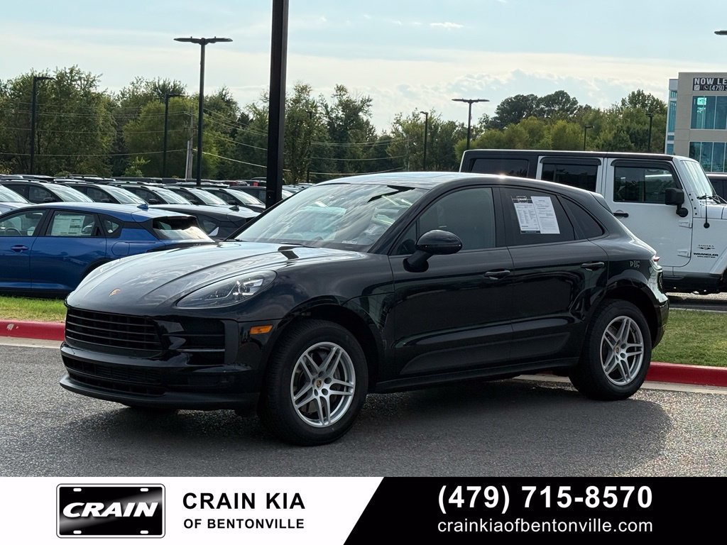 Used 2021 Porsche Macan AWD/4WD image 3