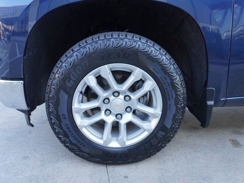 Used 2023 Chevrolet Silverado 1500 LT w/ Protection Package image 27