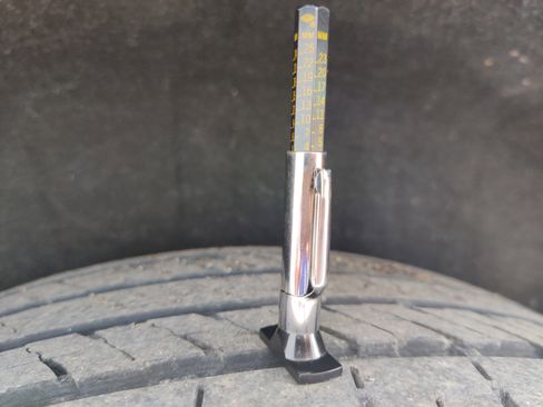 Used 2023 Dodge Durango GT image 29