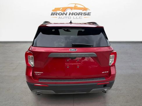 Used 2024 Ford Explorer XLT w/ Equipment Group 202A AWD/4WD image 6