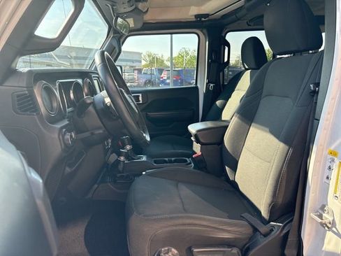 Used 2019 Jeep Wrangler Unlimited Sport S AWD/4WD image 6