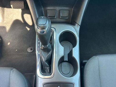 Used 2018 Chevrolet Cruze LT w/ Convenience Package image 18