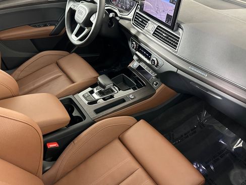 Used 2023 Audi Q5 e Premium Plus w/ Premium Plus Package image 15