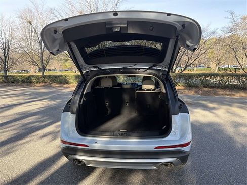 New 2026 Lincoln Corsair Premiere image 26