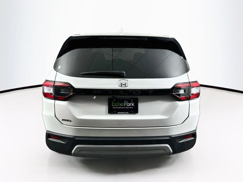 Used 2025 Honda Pilot EX-L image 7