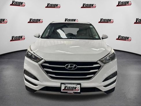 Used 2017 Hyundai Tucson Sport image 2