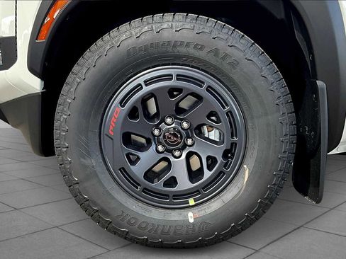 New 2026 Nissan Frontier Pro-X image 9