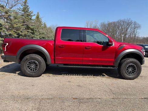 Used 2019 Ford F150 Raptor w/ Equipment Group 802A Luxury image 7