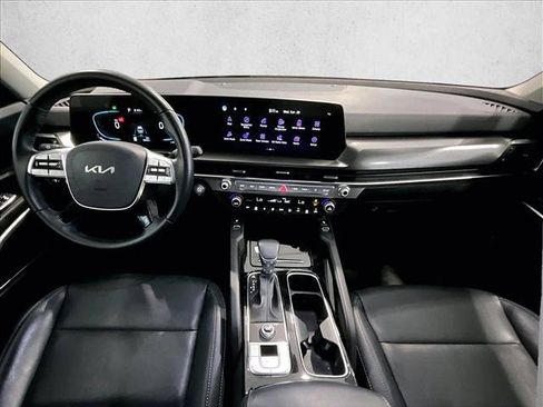 Used 2025 Kia Telluride S FWD image 16