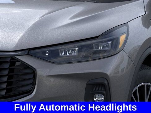 New 2024 Ford Escape SE w/ PHEV Premium Package FWD image 18
