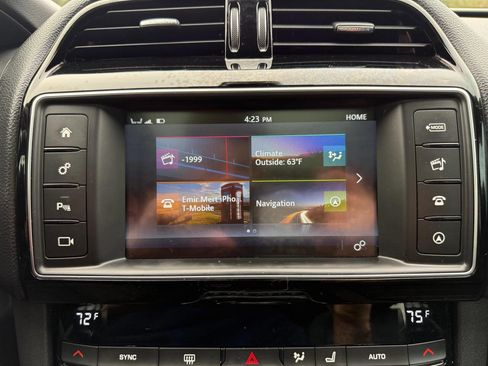 Used 2017 Jaguar F-PACE Prestige image 8