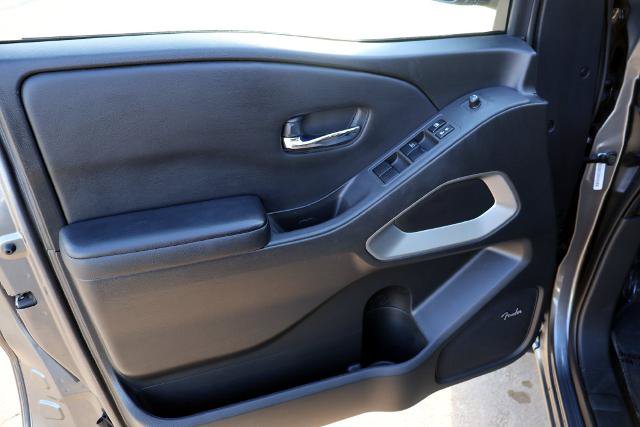 Certified 2025 Nissan Frontier SV w/ SV Convenience Package RWD image 15