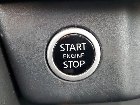 Certified 2021 Nissan Rogue Platinum image 24