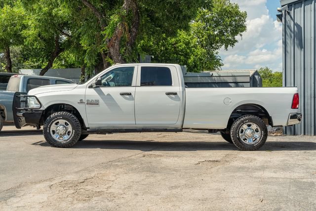 Used 2018 RAM 2500 Tradesman w/ Chrome Appearance Group AWD/4WD image 3