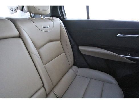 Used 2024 Cadillac XT4 Luxury w/ Cold Weather Package image 12