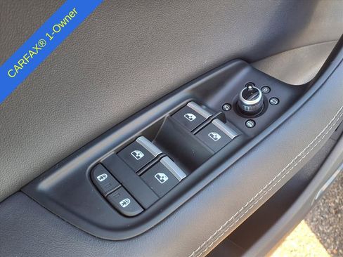 Used 2025 Audi Q7 3.0T Premium Plus image 16