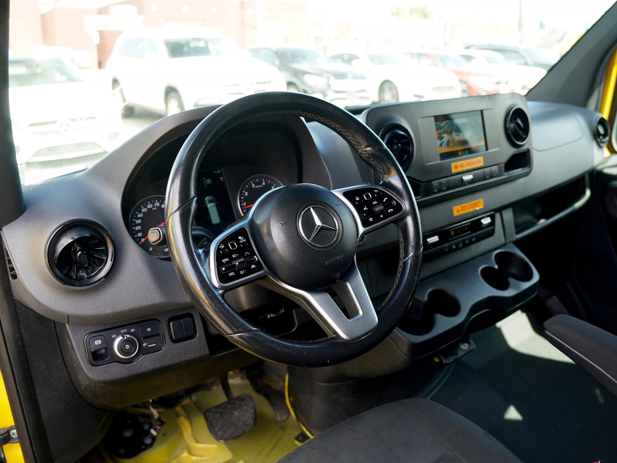 Used 2021 Mercedes-Benz Sprinter 2500 image 2