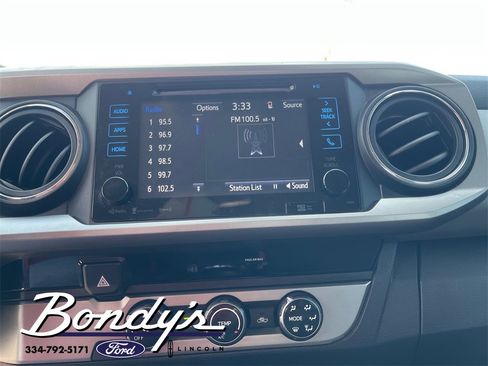 Used 2018 Toyota Tacoma SR5 image 7