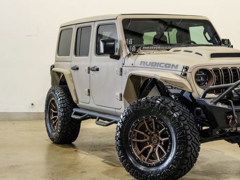 Used 2024 Jeep Wrangler Unlimited Rubicon w/ Technology Group AWD/4WD image 35