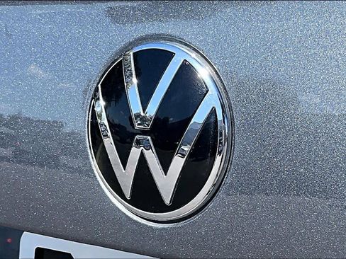 Certified 2024 Volkswagen Jetta S image 33