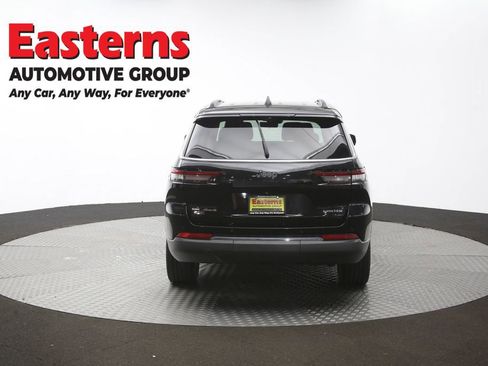 Used 2023 Jeep Grand Cherokee L Limited w/ Luxury Tech Group II AWD/4WD image 41
