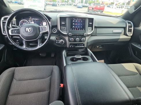 Used 2020 RAM 1500 4x4 Crew Cab image 8