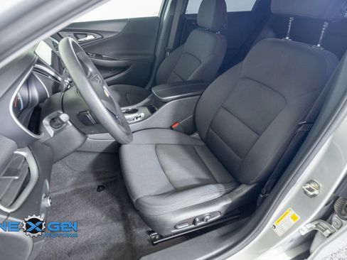 Used 2022 Chevrolet Malibu LT FWD image 24
