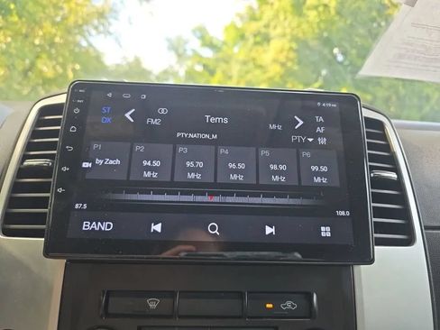Used 2012 Nissan Frontier PRO-4X AWD/4WD image 24