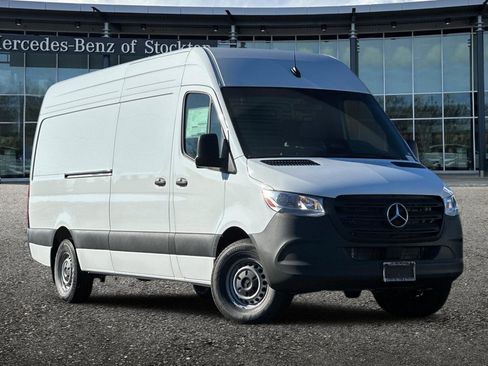 New 2025 Mercedes-Benz Sprinter 2500 image 2